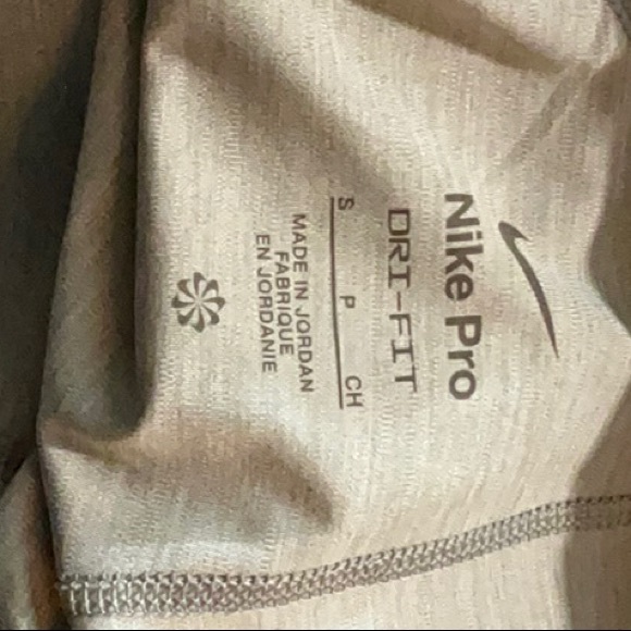 Nike Pro Women's 7" High Rise Training Shorts Compression S Running Activewear - Picture 7 of 7